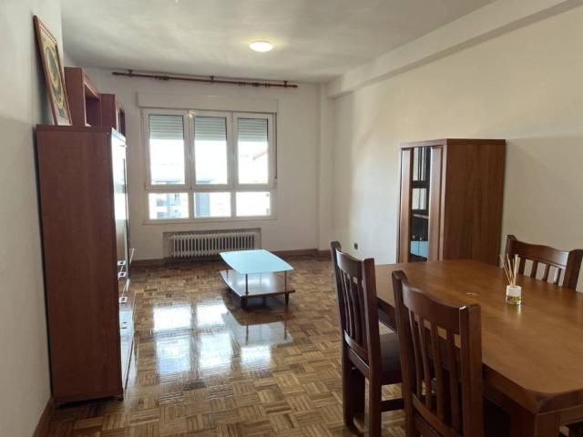 Piso en Alquiler en Gijón