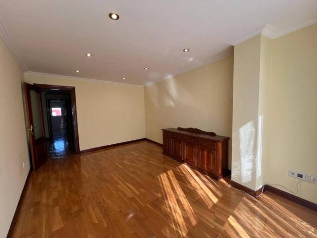 Piso en Alquiler en Gijón