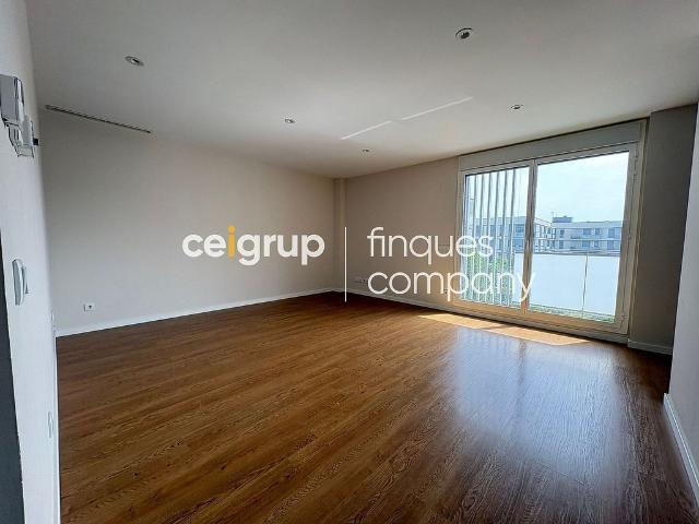 Piso en alquiler en Girona, de 66 m² 2 habitaciones por 1.069