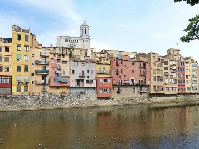 Piso en alquiler en Girona, de 96 m² 4 habitaciones por 1.400