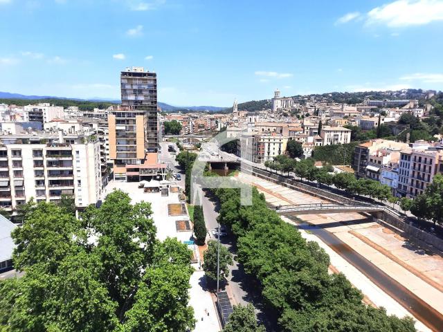 Piso en alquiler en Girona FANTÁSTICO PISO EN ALQUILER EN EL CENTRO DE GIRONA