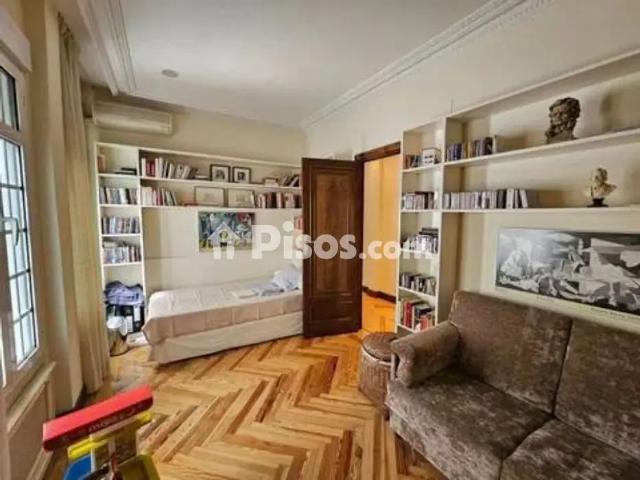 Piso en alquiler en Goya