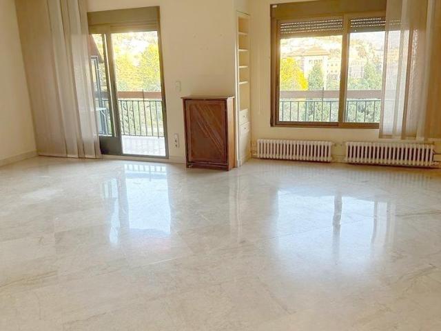 Piso en alquiler en Granada Granada