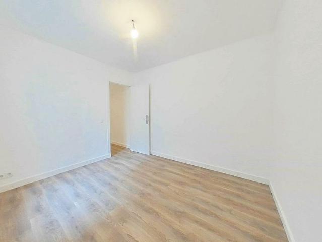 Piso en alquiler en Hospitalet de Llobregat, L´, de 50 m² 3 habitaciones por 1.195