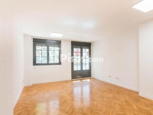 Piso en alquiler en Juan Carlos I