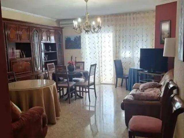 Piso en alquiler en Jaén Capital