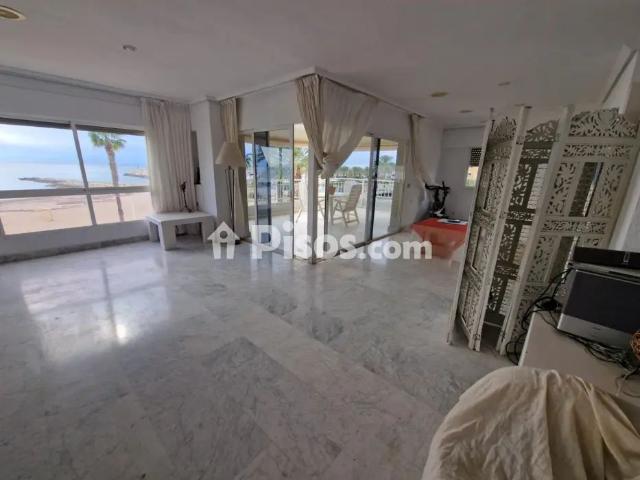 Piso en alquiler en La Colonia