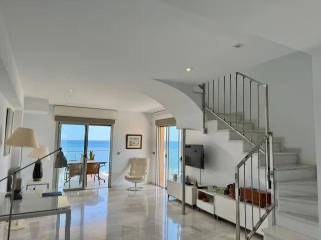 Piso en alquiler en La Corona Aduanas