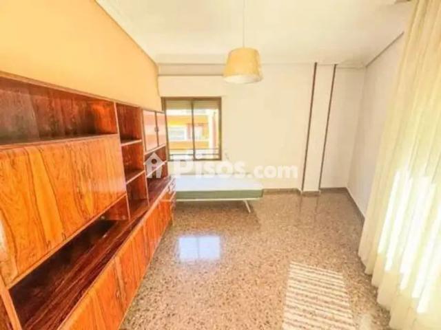 Piso en alquiler en La Fama