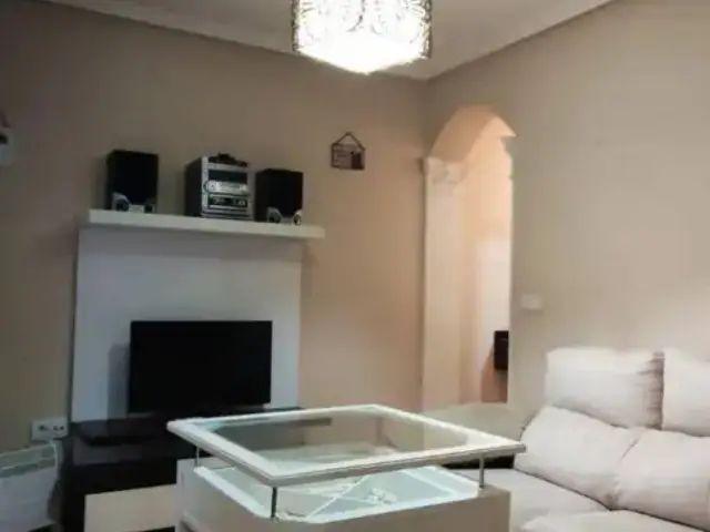Piso en alquiler en La Viñuela Rescatado