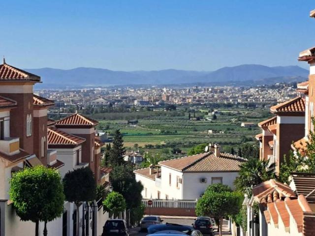 Piso en Alquiler en La Zubia