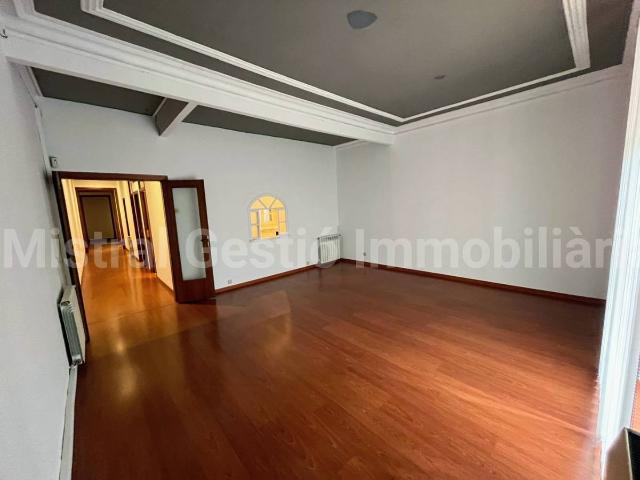 Piso en Alquiler en L'Antiga Esquerra de l'Eixample