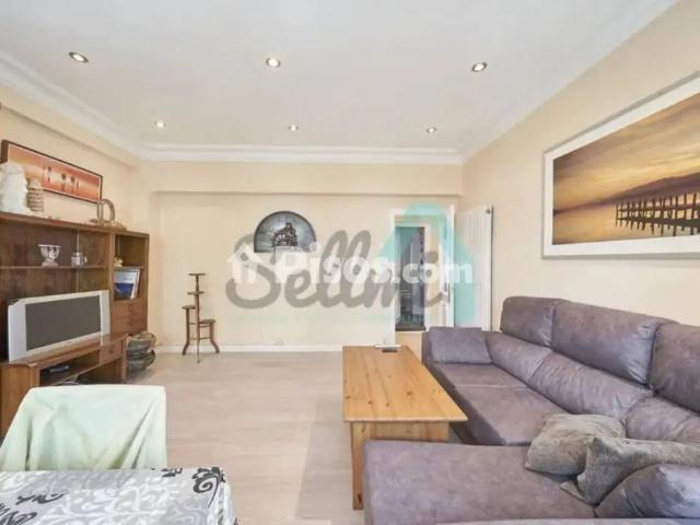 Piso en alquiler en L'Arena