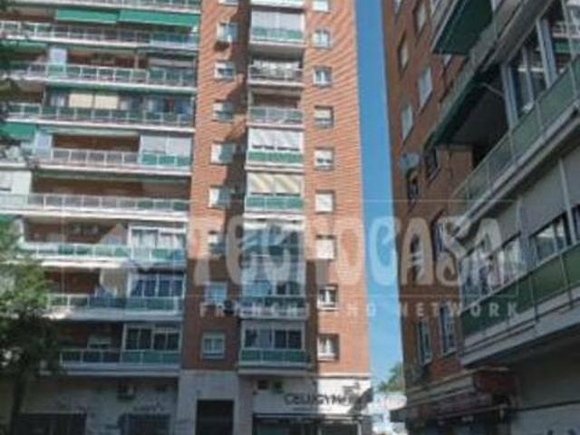 Piso en alquiler en Latina
