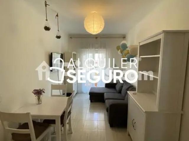 Piso en alquiler en Latina