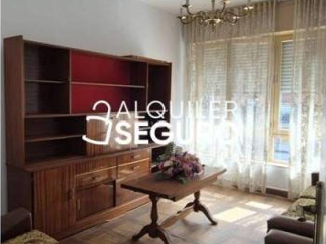 Piso en Alquiler en Lena