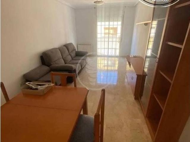 Piso en Alquiler en Linares