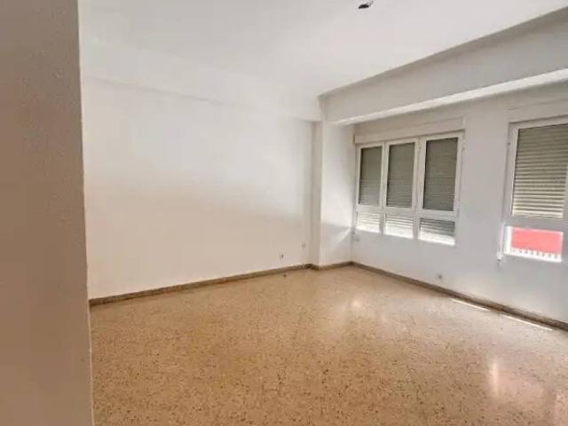 Piso en Alquiler en Linares