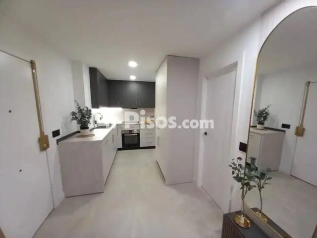 Piso en alquiler en Linares