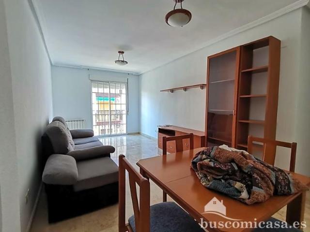 Piso en alquiler en Linares, Calle Santiago, 23700