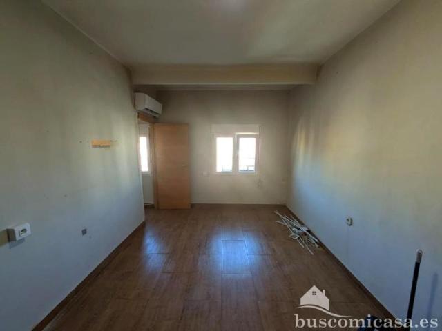 Piso en alquiler en Linares, Calle Río Grande, 23700