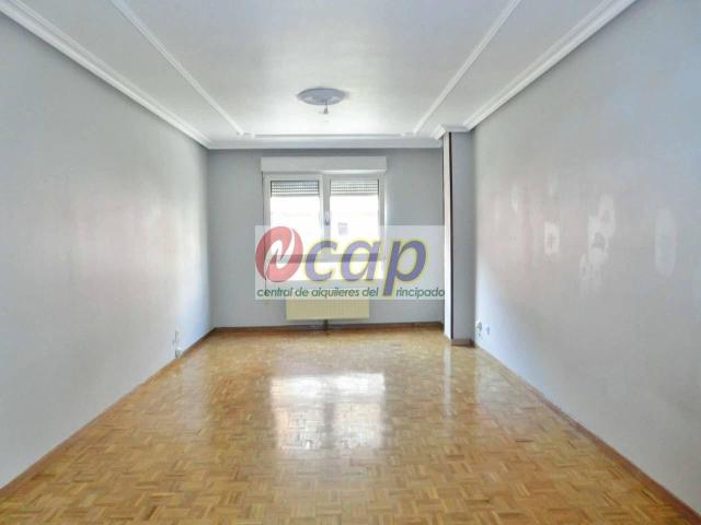 Piso en alquiler en Llano