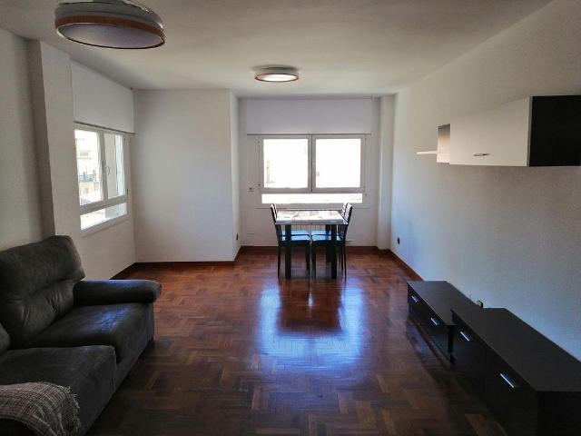 Piso en alquiler en Lleida, de 75 m² 2 habitaciones por 700