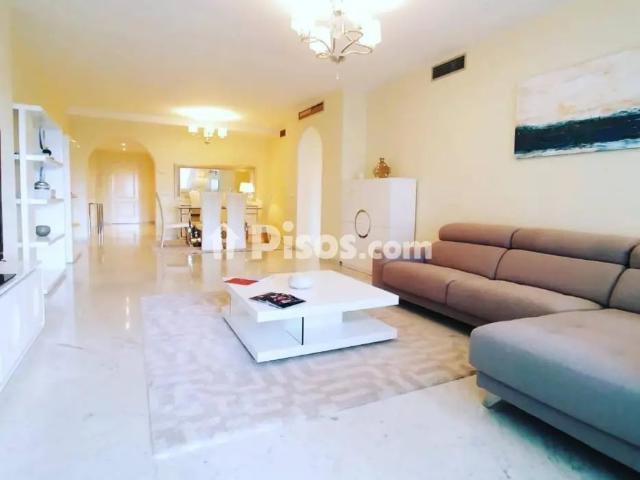 Piso en alquiler en Puerto Banús