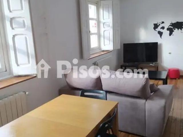 Piso en alquiler en Pza. Mayor