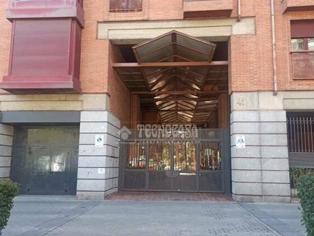 Piso en alquiler en Pº de Juan Antonio VallejoNájera Botas