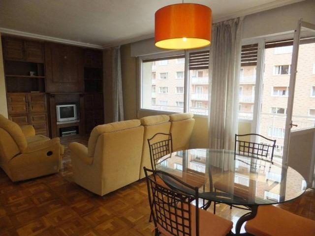 Piso en Alquiler en Pamplona Iruña
