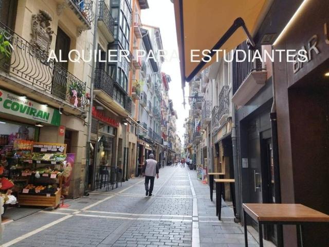 Piso en Alquiler en Pamplona Iruña