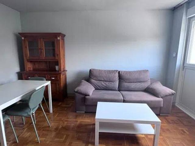 Piso en Alquiler en Pamplona Iruña