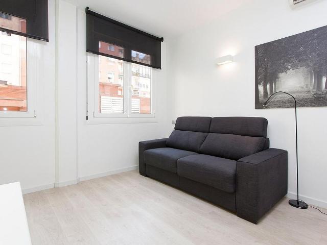Piso en alquiler en pasaje De Valeri Serra, Barcelona, de 36 m² 1 habitación por 1.295