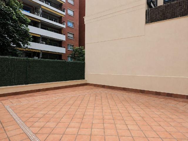 Piso en alquiler en pasaje De Maluquer, Barcelona, de 205 m² 3 habitaciones por 3.800