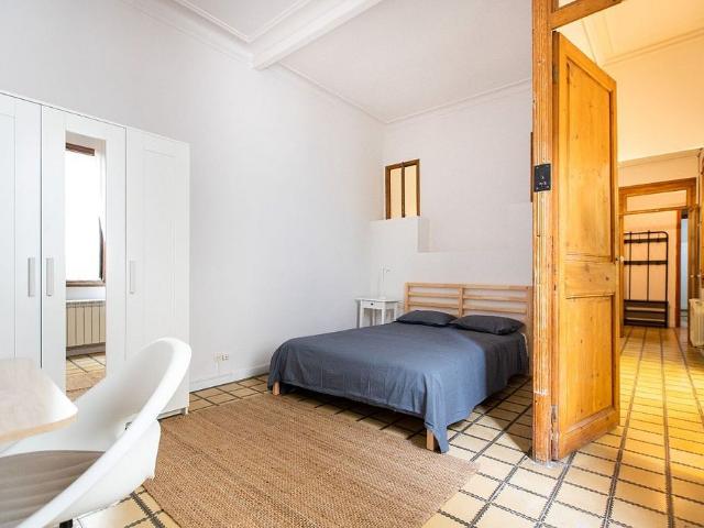 Piso en alquiler en pasaje Magarola, Barcelona, de 76 m² 3 habitaciones por 1.258