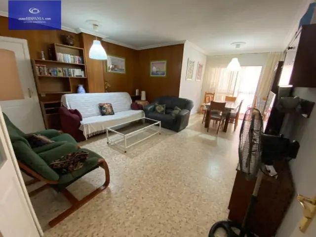 Piso en alquiler en Paseo Marítimo