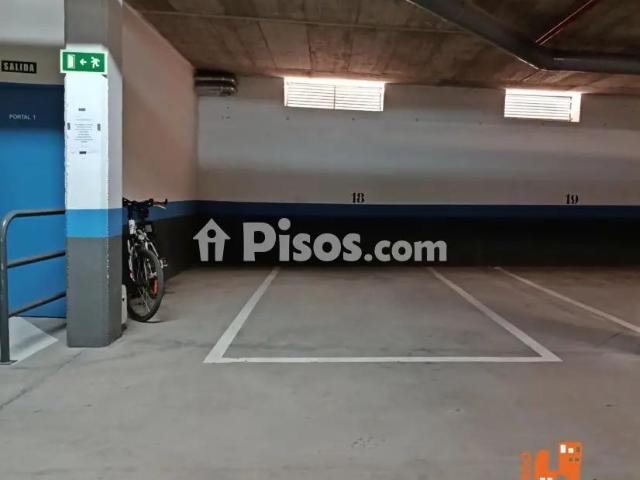 Piso en alquiler en Paseo Constitución