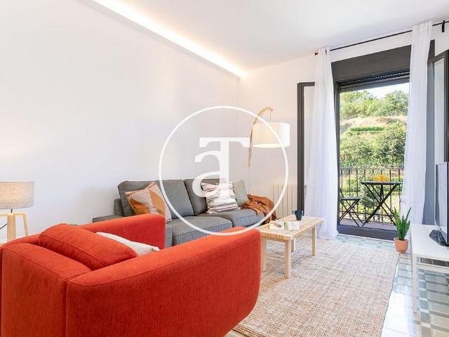 Piso en alquiler en paseo De Montjuïc, Barcelona, de 62 m² 2 habitaciones por 1.880 €