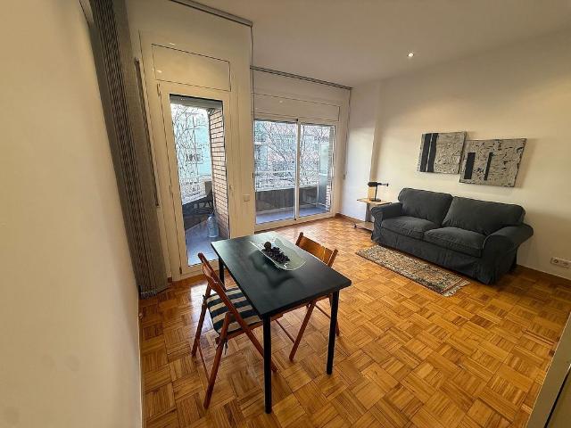 Piso en alquiler en paseo De Gràcia, Barcelona, de 60 m² 2 habitaciones por 1.550