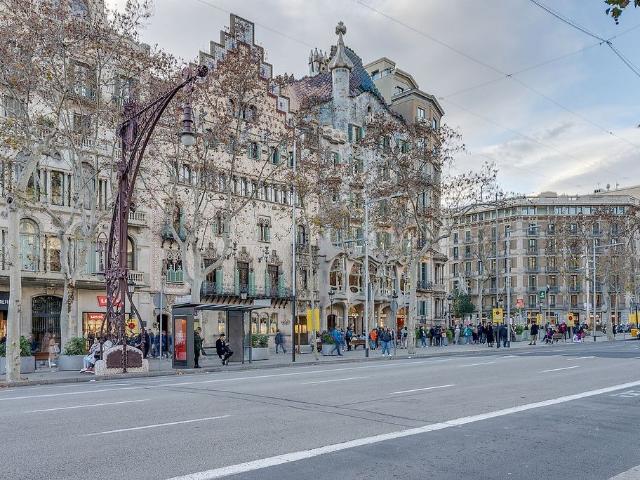 Piso en alquiler en paseo De Gràcia, Barcelona, de 75 m² 3 habitaciones por 3.300