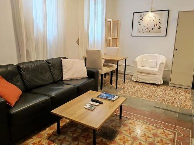 Piso en alquiler en paseo De Joan de Borbó, Barcelona, de 30 m² 1 habitación por 1.250