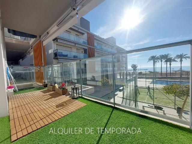 Piso en alquiler en paseo De la Mar Mediterrania, Cubelles, de 76 m² 3 habitaciones por 1.049