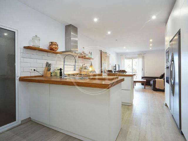 Piso en alquiler en paseo De la Zona Franca, Barcelona, de 95 m² 3 habitaciones por 1.795