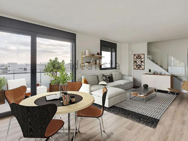 Piso en alquiler en paseo De la Zona Franca, Barcelona, de 154 m² 3 habitaciones por 1.860