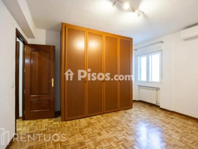 Piso en alquiler en Paseo de los Pontones