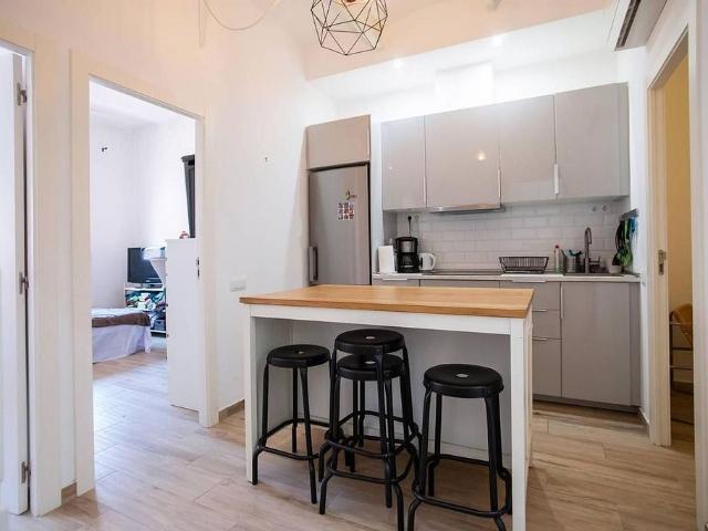 Piso en alquiler en paseo De Pujades, Barcelona, de 49 m² 2 habitaciones por 1.305