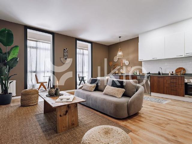 Piso en alquiler en paseo De Sant Joan, Barcelona, de 110 m² 3 habitaciones por 3.240 €