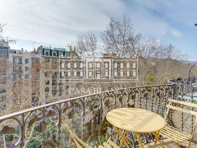 Piso en alquiler en paseo De Sant Joan, Barcelona, de 75 m² 2 habitaciones por 3.300