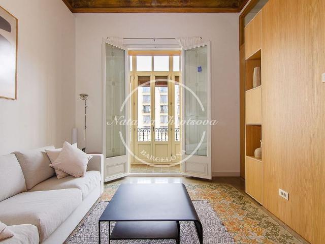 Piso en alquiler en paseo De Sant Joan, Barcelona, de 96 m² 2 habitaciones por 2.700
